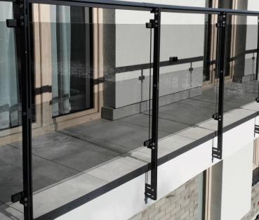 Pfosten - Aluminium Geländer Balkon ALU Glas Terrasse RAL Grau Profil Gebäude Glasgeländer